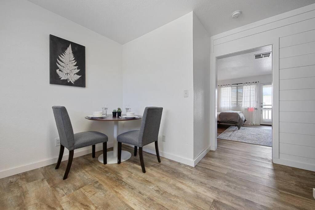 Couples Studio 1 W Full Kitchen Apartment Oakhurst Exterior photo